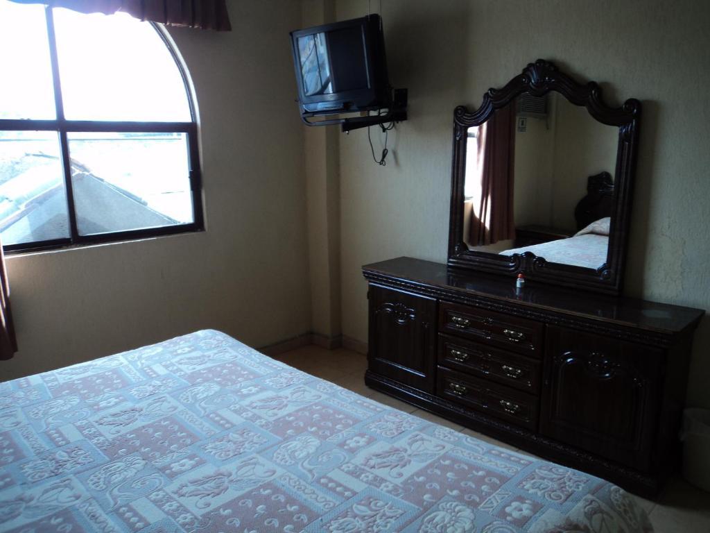 Hotel Mario'S Inn Ramos Arizpe Ngoại thất bức ảnh