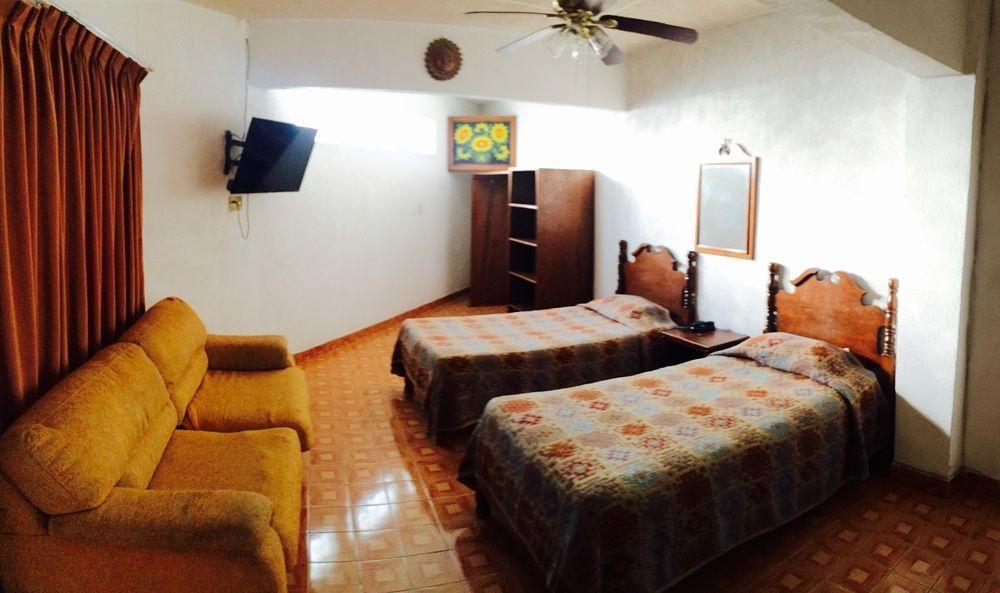 Hotel Mario'S Inn Ramos Arizpe Ngoại thất bức ảnh